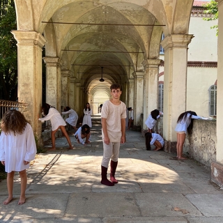 Debutta lo spettacolo che racconta il manicomio dei bambini